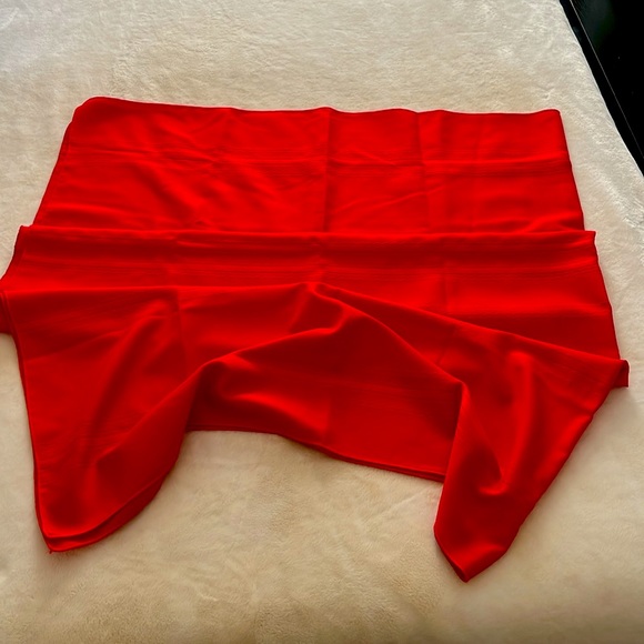 TABLE CLOTH ❤️🎉❤️🎉❤️PERFECTCT QUALITY..NO STAINS FABRIC-NWOT 150x210cm - Picture 4 of 7